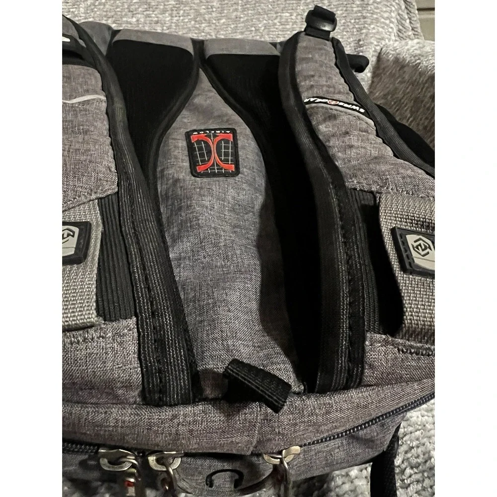 SwissGear 1900 ScanSmart Backpack - fits up to 17